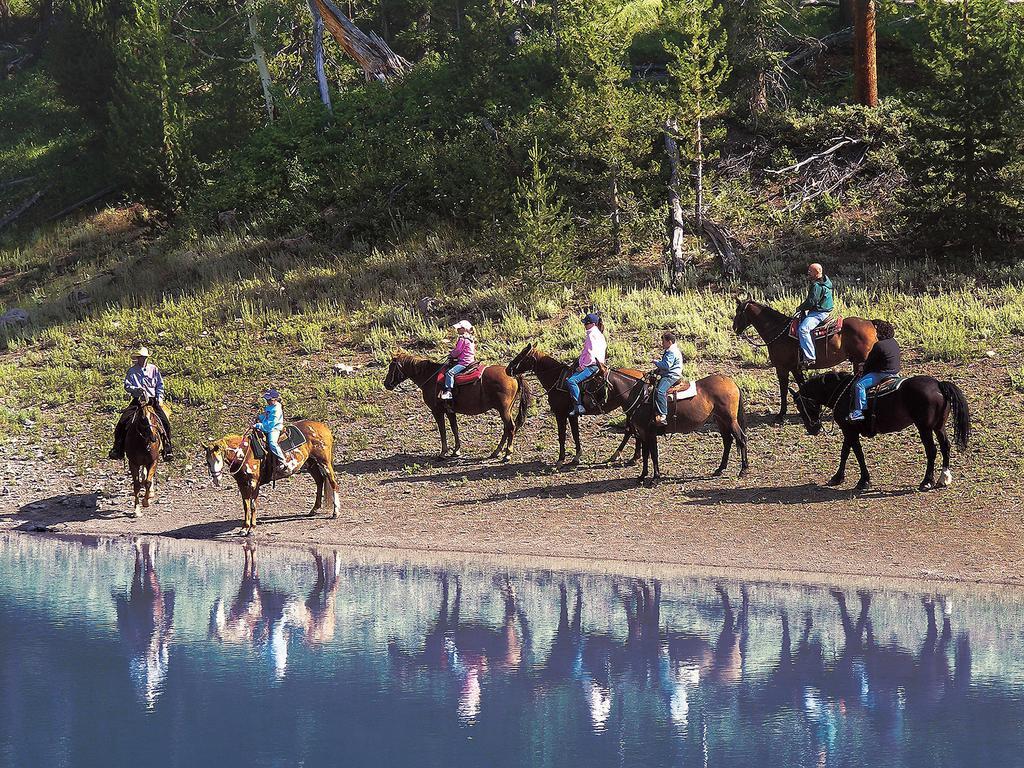 Parade Rest Ranch West Yellowstone Dış mekan fotoğraf